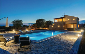 Pet Friendly Home In Danilo With Jacuzzi